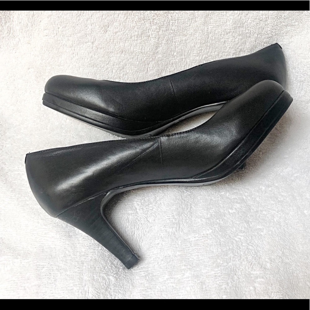 DAPHNE- Black Leather Pumps (See Photos) - Picture 9 of 12